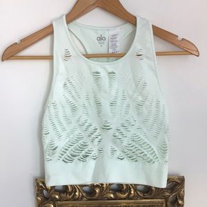 Sports bra/ workout crop top